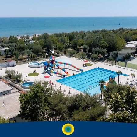 Готель Club Del Sole Stork Family Collection Джуліанова Екстер'єр фото